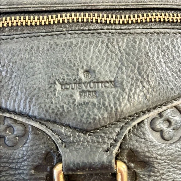 Vintage Black Embossed Satchel - Picture 3 of 16